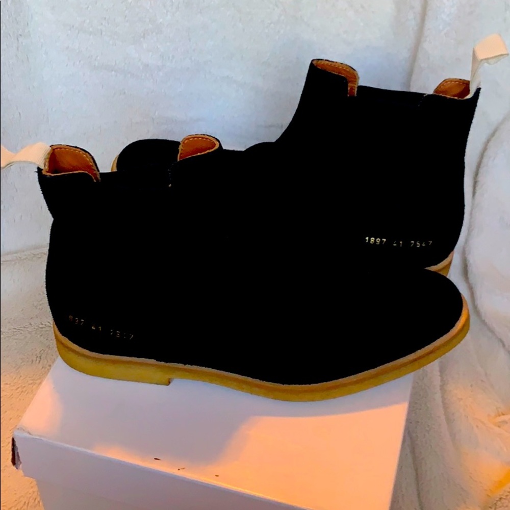 Common Project Men’s Boot in suede black